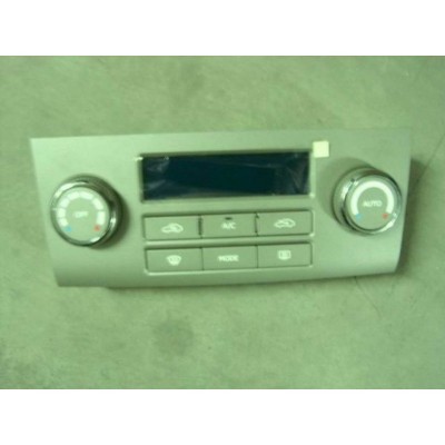 Панель кондиционера Geely EC7 EC7RV