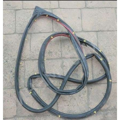 Ущільнювач двері передньої R (великий) Geely MK/MK2
