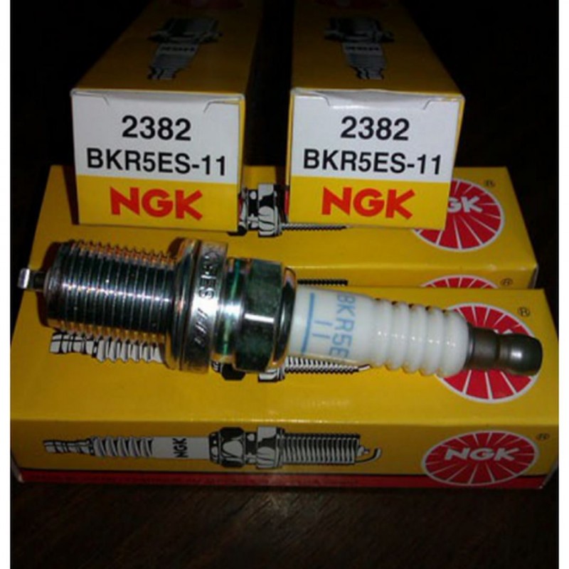 Свеча зажигания Chery Amulet NGK