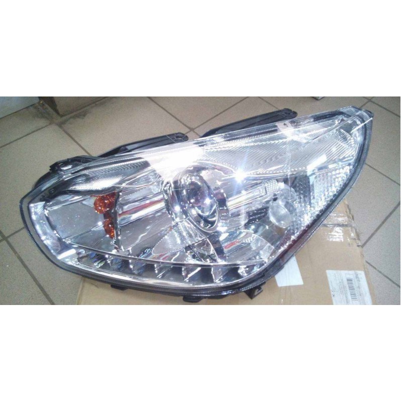 Фара передня L Chery Tiggo NEW
