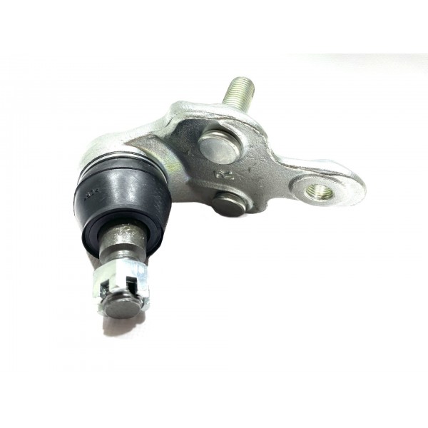 Шаровая опора R Geely EC8 EEPyes