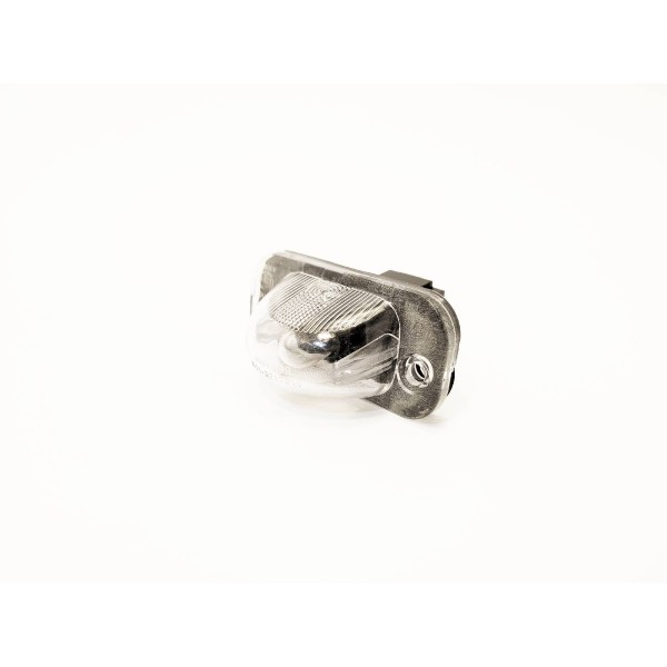 Плафон подсветки номерного знака Chery Amuletyes