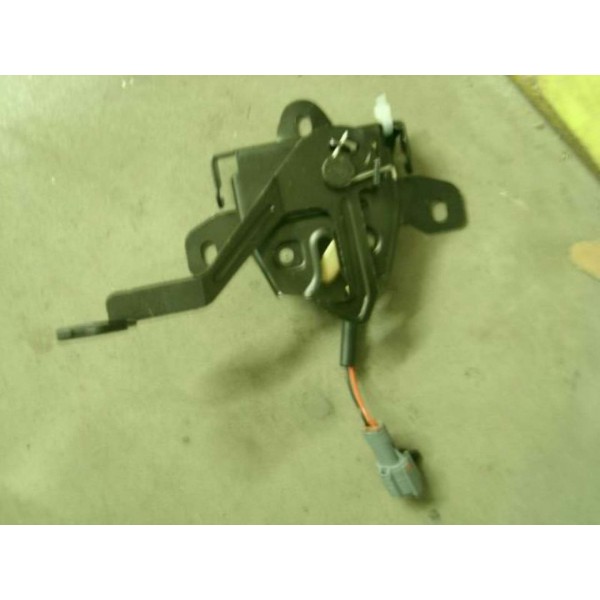 Замок капота Geely EC7 EC7RV