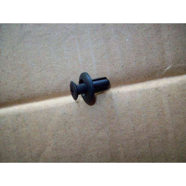 Кліпса (оригінал) Geely CK MK EC7 FC SL GC2 GX2 GC5 GC6yes